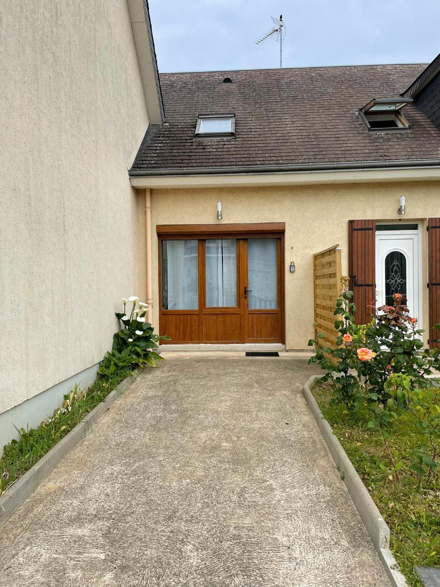 Appartement Dans Une Maison Cosy Chartres Exteriör bild